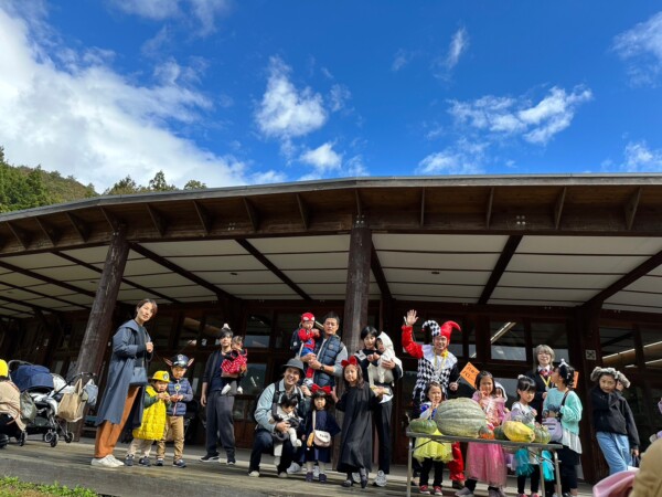 LINE_ALBUM_ハロウィンパレード1029_250919_2